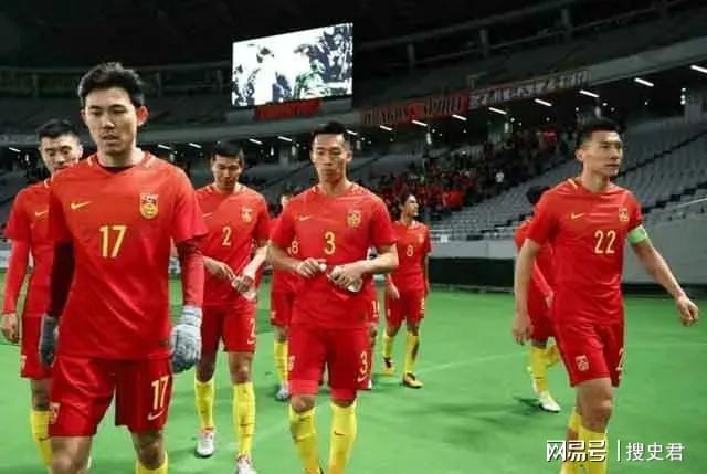 世界杯高清直播-1957年，国足在世预赛输给印尼，贺龙大怒：不好好练，还开饭吗？